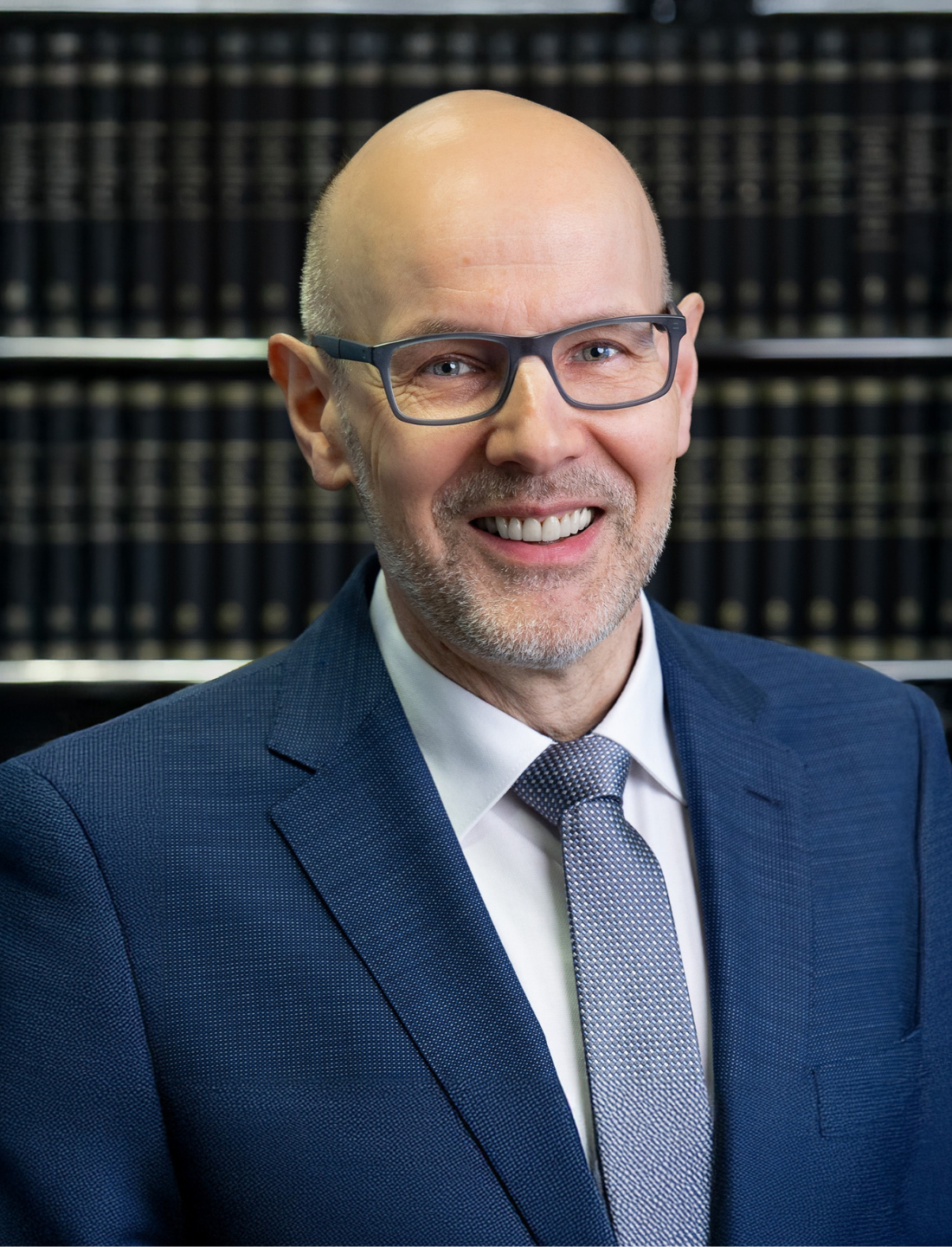 Dr. Dieter Niehaves M.I.Tax Dipl.-Kaufmann | Steuerberater | Fachberater für Int. Steuerrecht